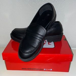 Lightly Used Women’s Rouge Black Loafer Shoes With Box